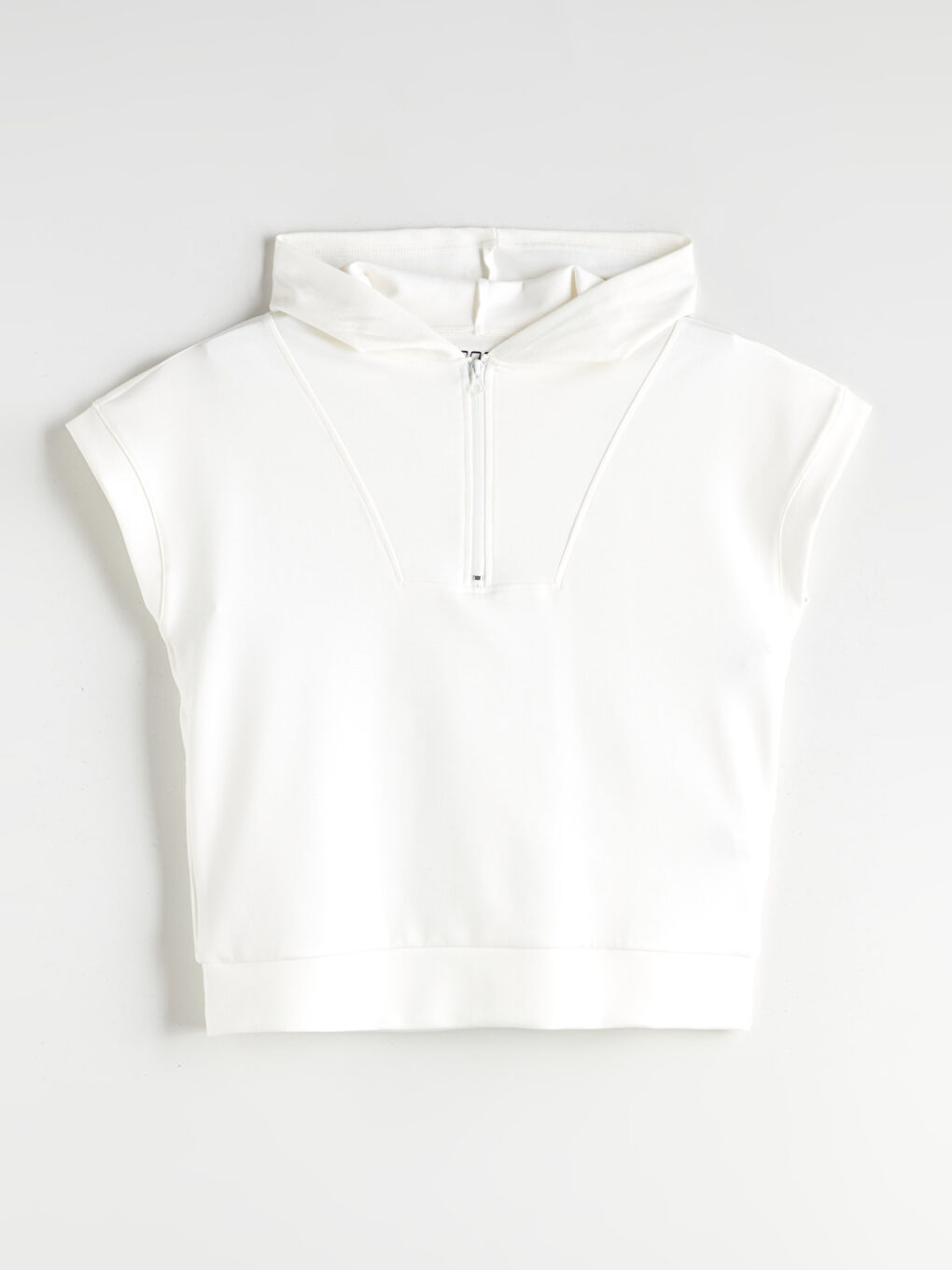 Beyaz Fermuarlı Yaka Kadın Hoodie-4