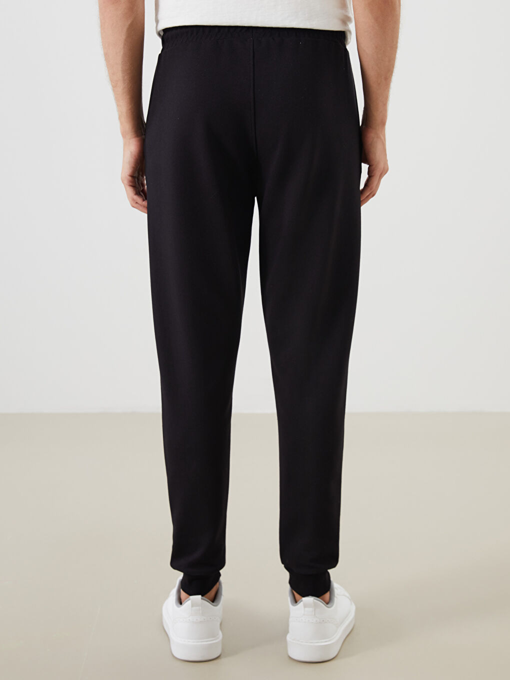 LCWAIKIKI Classic Standard Fit Men's Jogger Sweatpants -S5QN13Z8-CVL