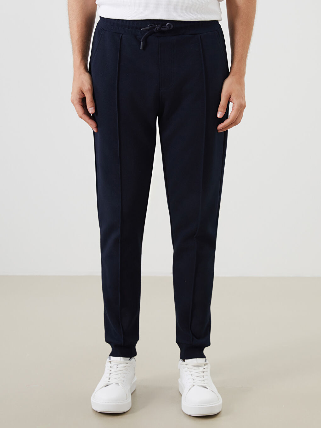 LCWAIKIKI Classic Standard Fit Men's Jogger Sweatpants -S5QN13Z8-RFH