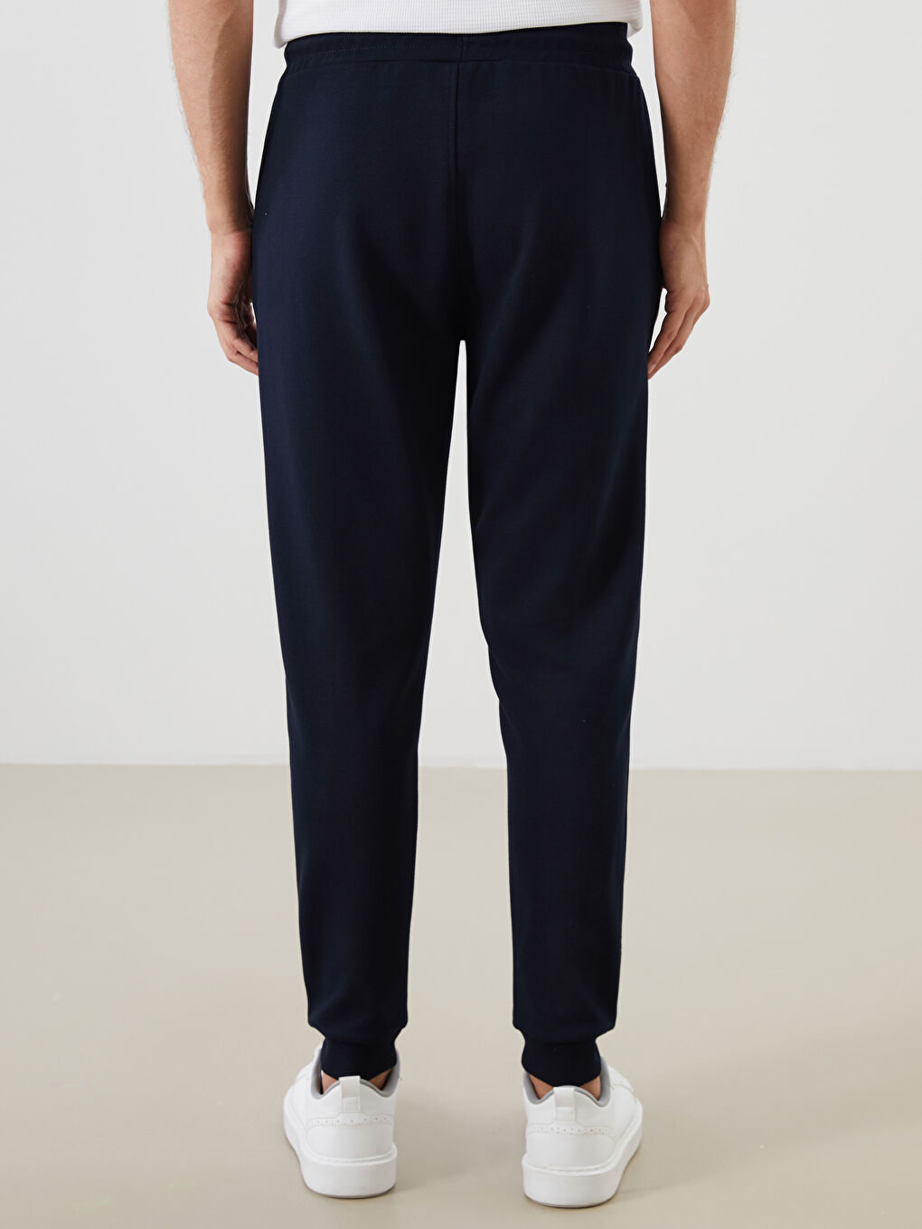 LCWAIKIKI Classic Standard Fit Men's Jogger Sweatpants -S5QN13Z8-RFH