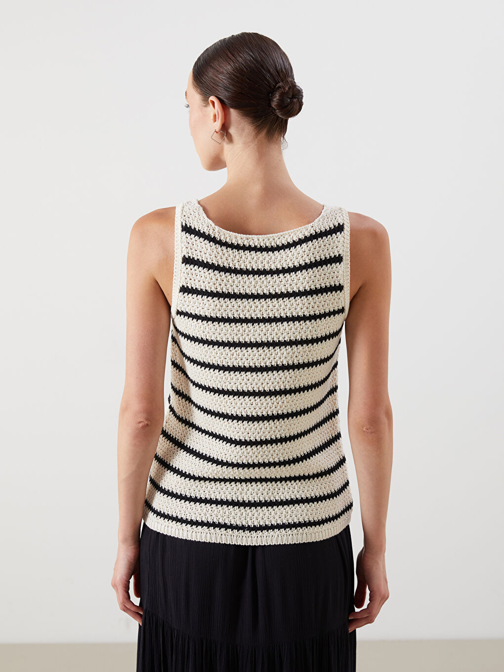 Woman BLACK Tank Top -S5QN68Z8-LEG