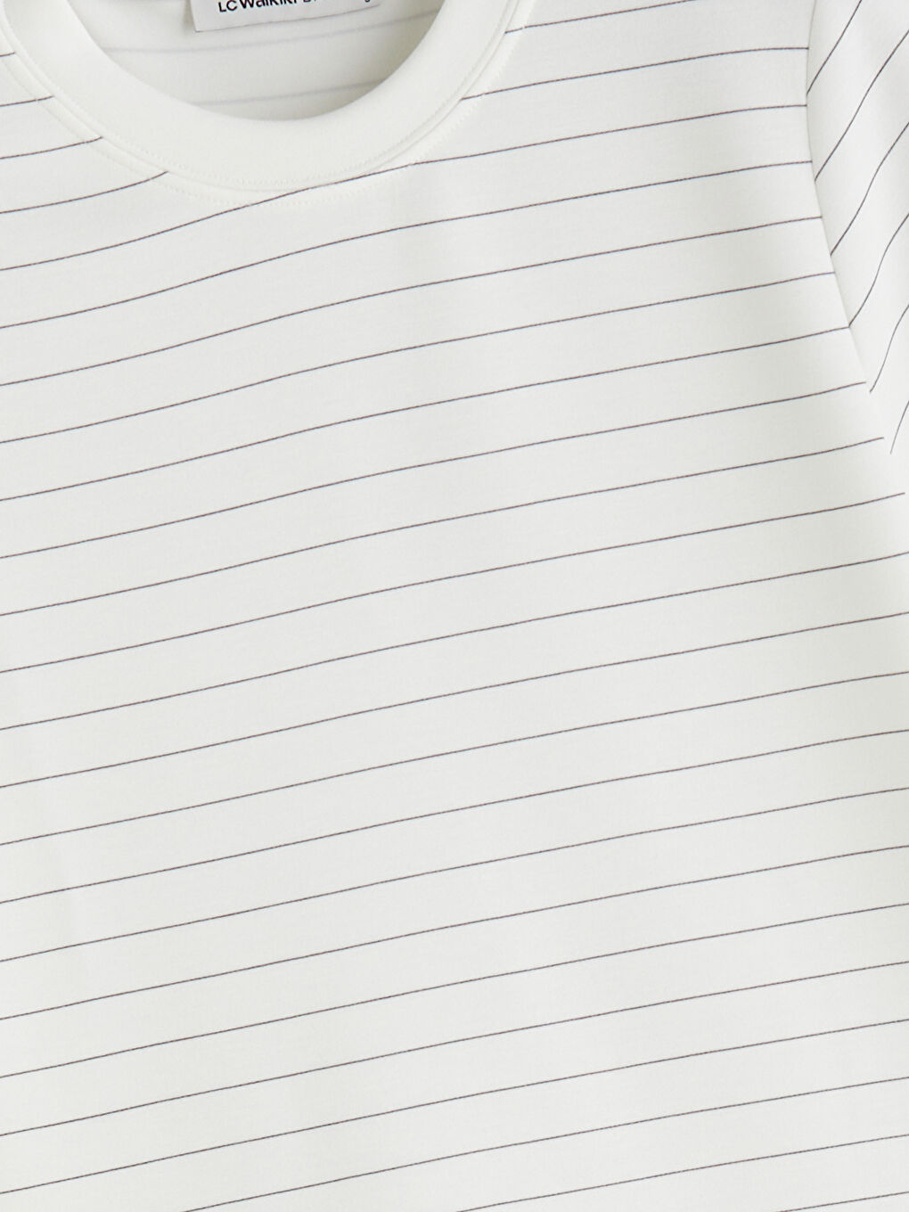 Ekru Bisiklet Yaka Çizgili Kadın Tişört-5