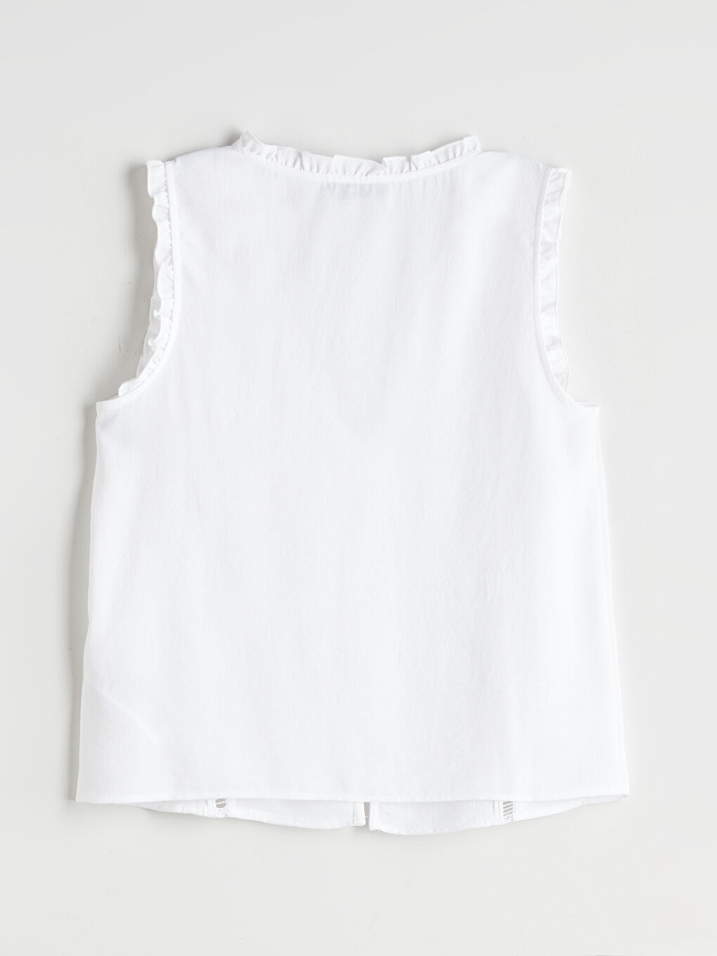 Beyaz V Yaka Fırfırlı Bluz-5