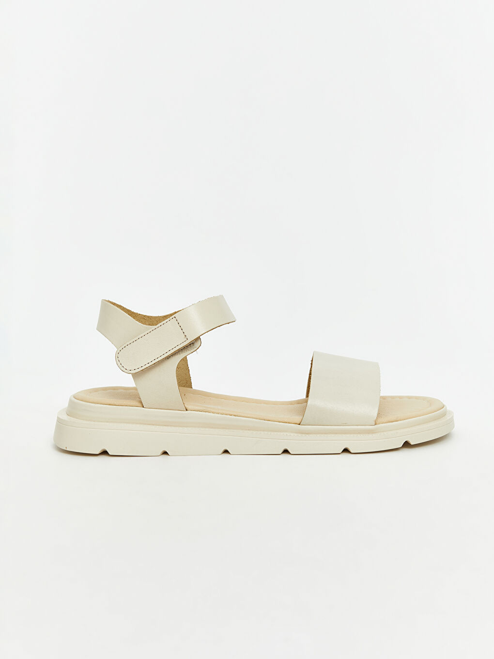 Bej Deri Görünümlü Kadın Sandalet-1