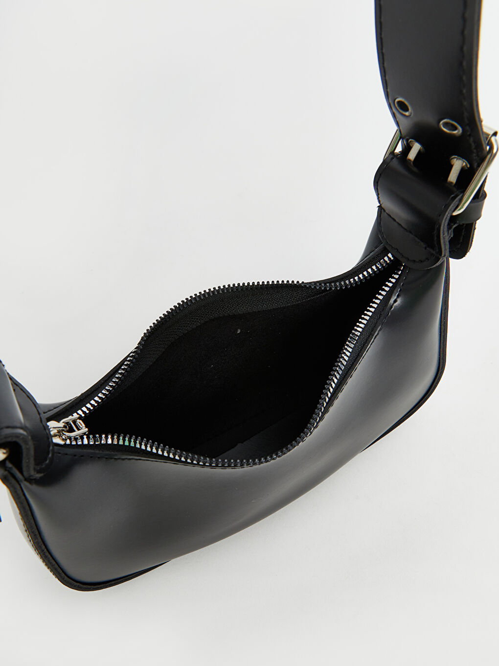 Siyah Deri Görünümlü Kadın Baget Çanta-3