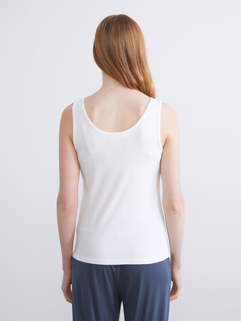 Ekru U Yaka Dokulu Kadın Pijama Üstü-3