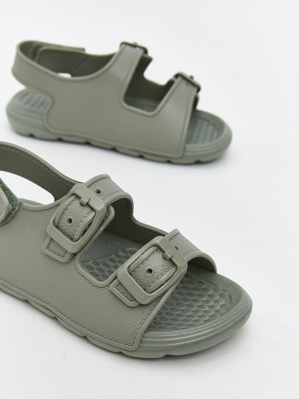 Yeşil Toka ve Cırt Cırtlı Erkek Bebek Sandalet-2