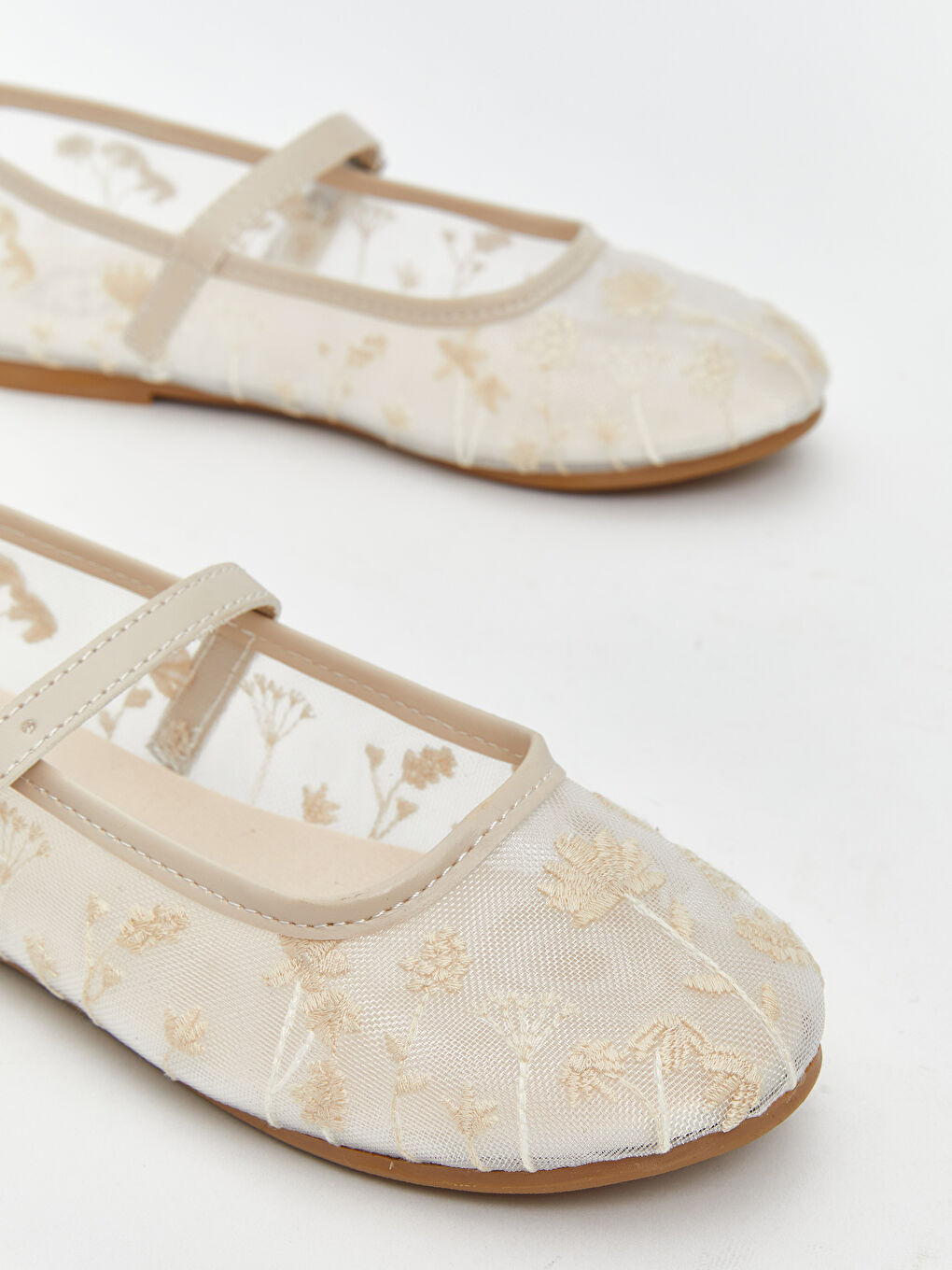 Ekru Çiçek Nakışlı Kız Bebek Babet-2