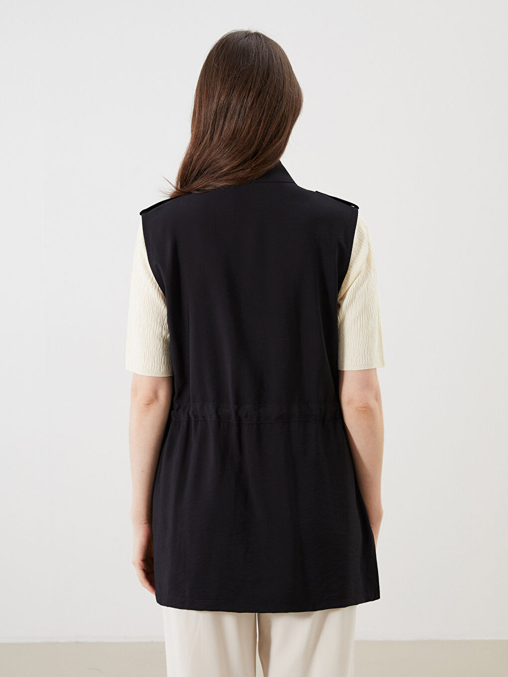 Siyah Hakim Yaka Büzgülü Kadın Yelek-4