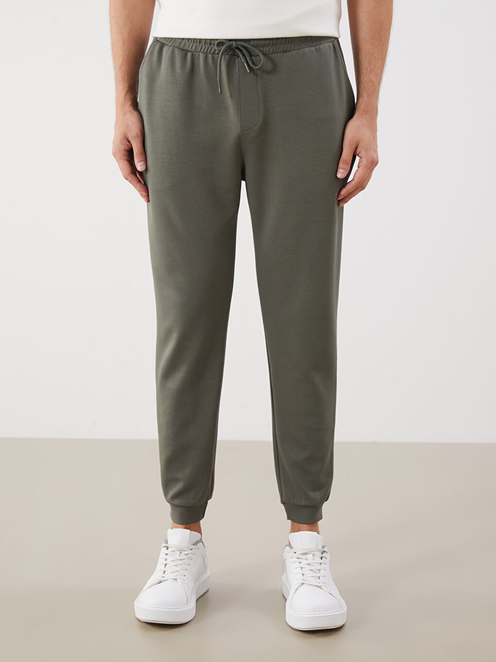 LCW Casual Standard Fit Men's Jogger Sweatpants -S5QS58Z8-Z5M