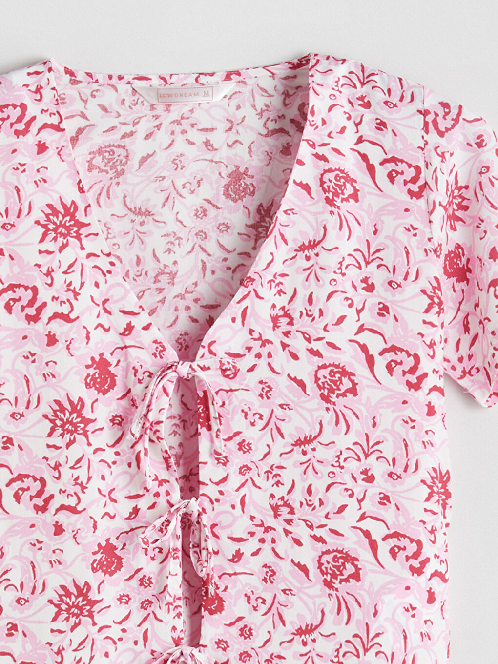 Ekru V Yaka Çiçekli Kadın Pijama Üstü-1