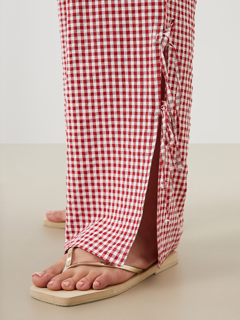 Square Collar Plaid Strappy Women's Pyjama Set-5