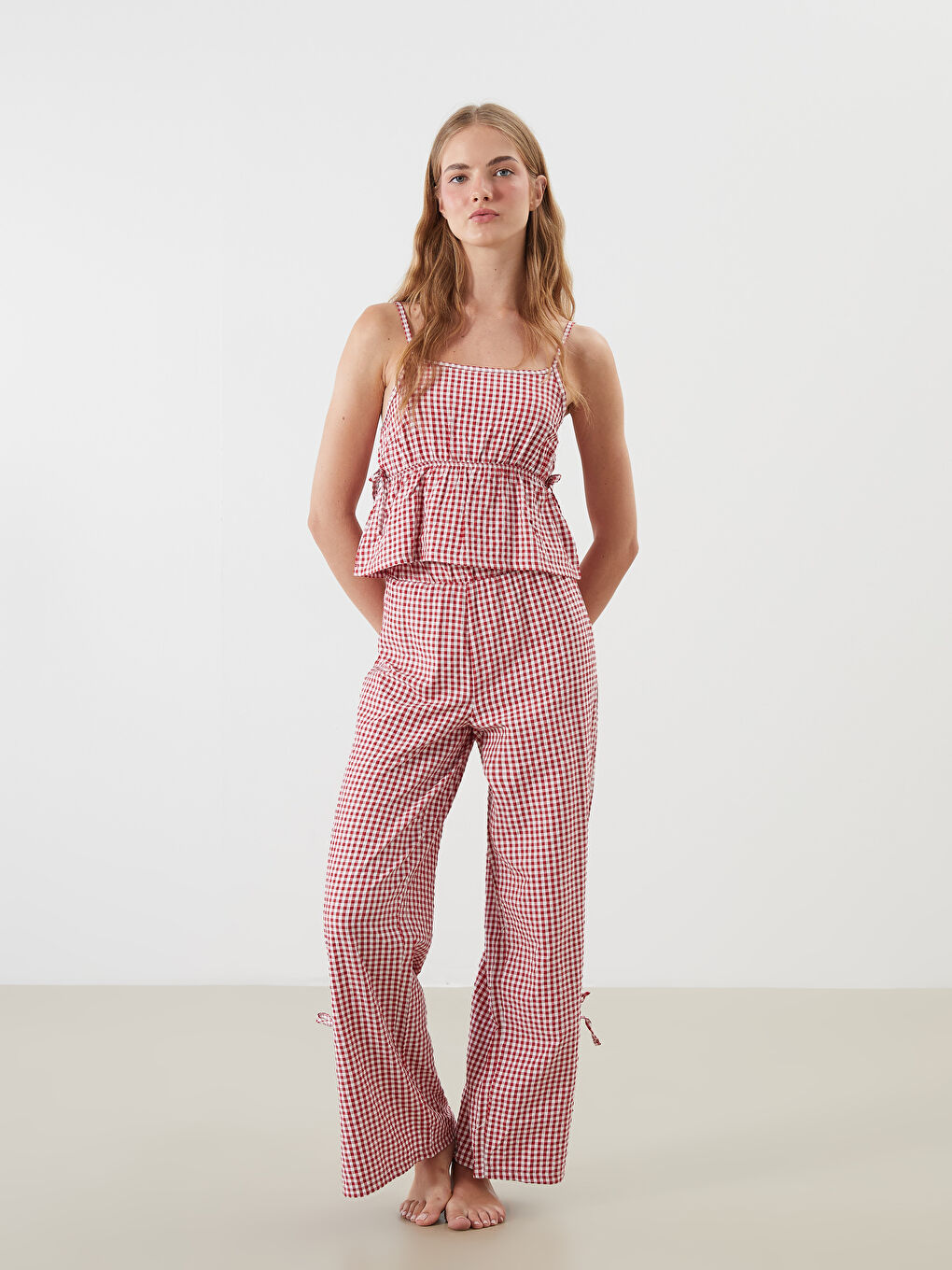 Square Collar Plaid Strappy Women's Pyjama Set-2