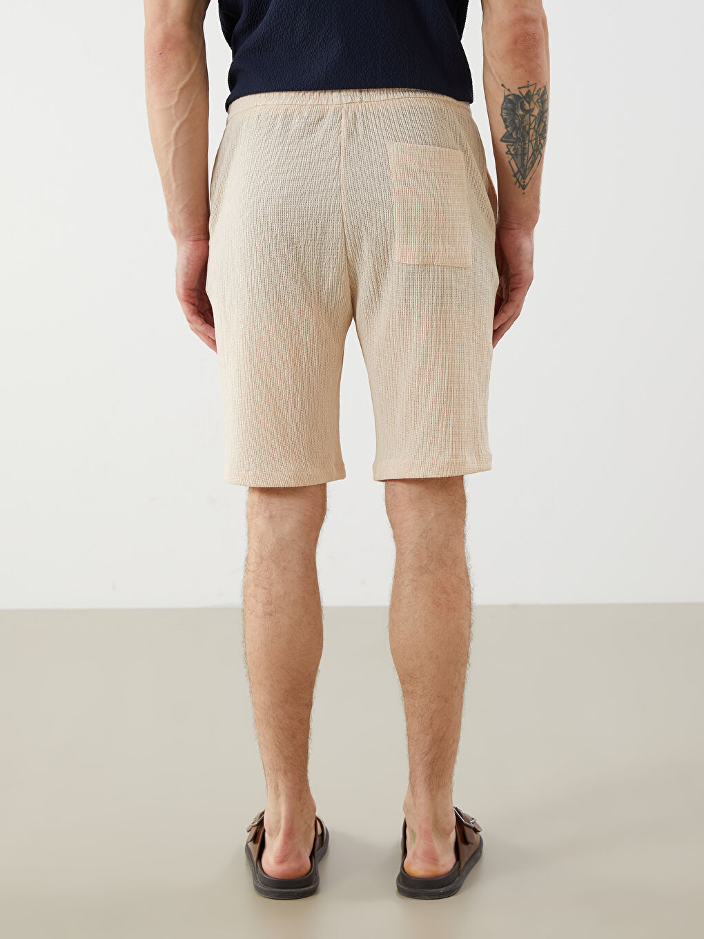 Bej Regular Fit Dokulu Erkek Şort-3