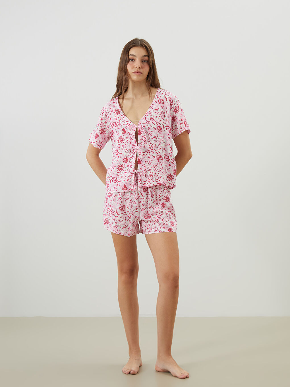 LCW DREAM V Neck Floral Women's Shortie Pyjama Set -S5QT25Z8-LRA