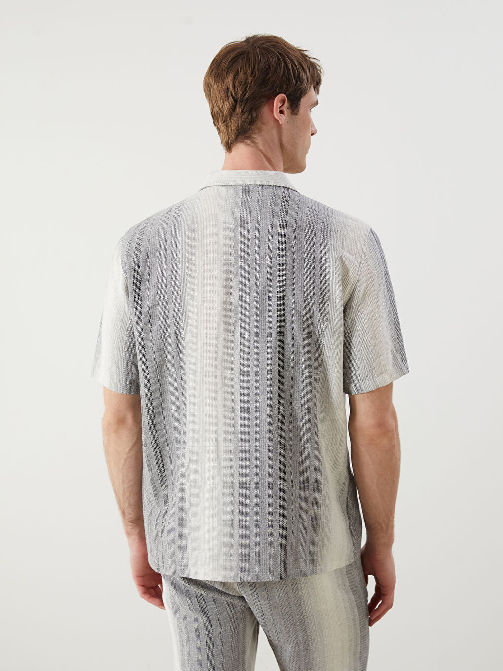 Gri Regular Fit Kısa Kollu Çizgili Erkek Gömlek-3