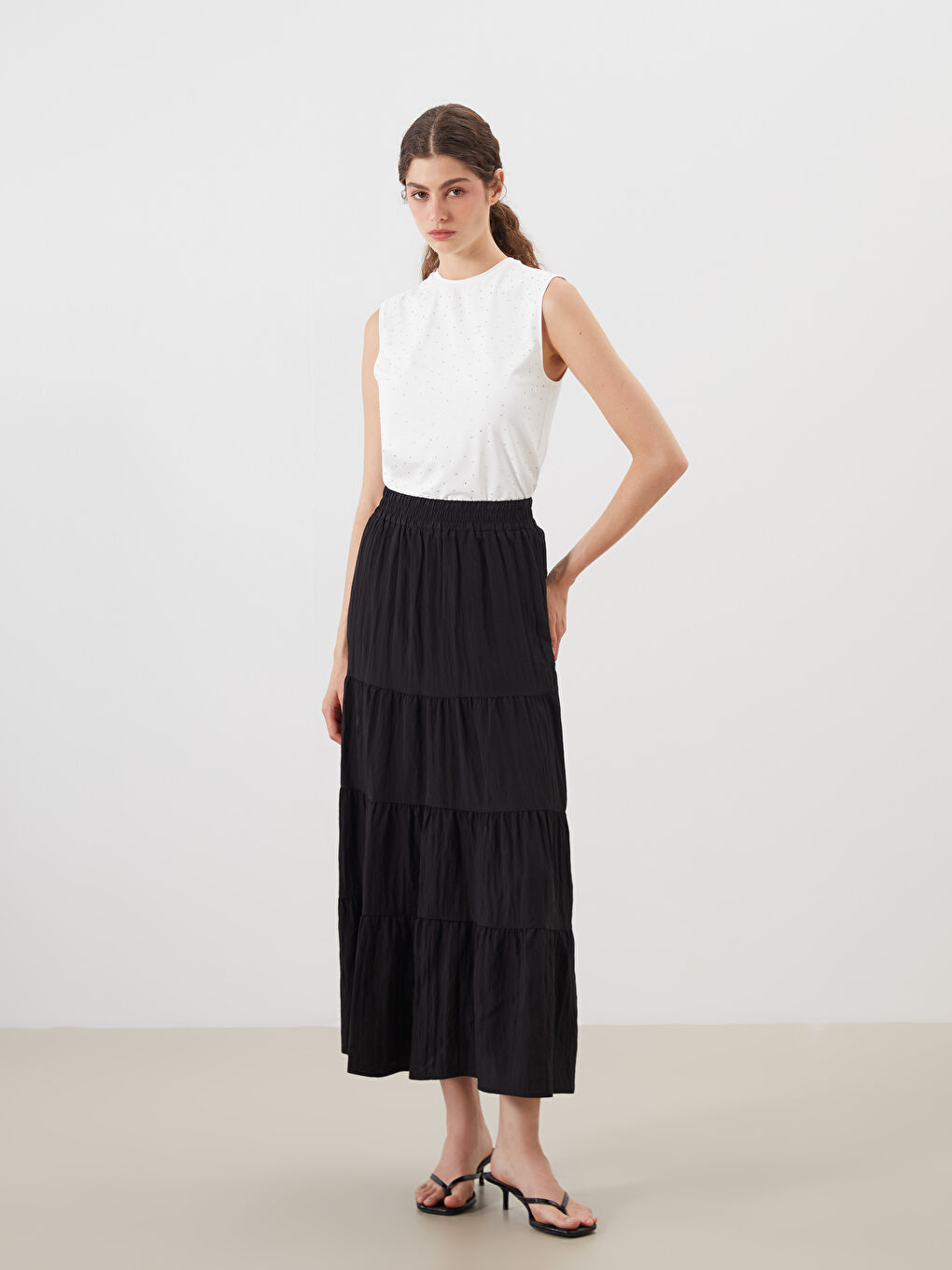 Siyah Beli Lastikli Katkat Pileli Etek