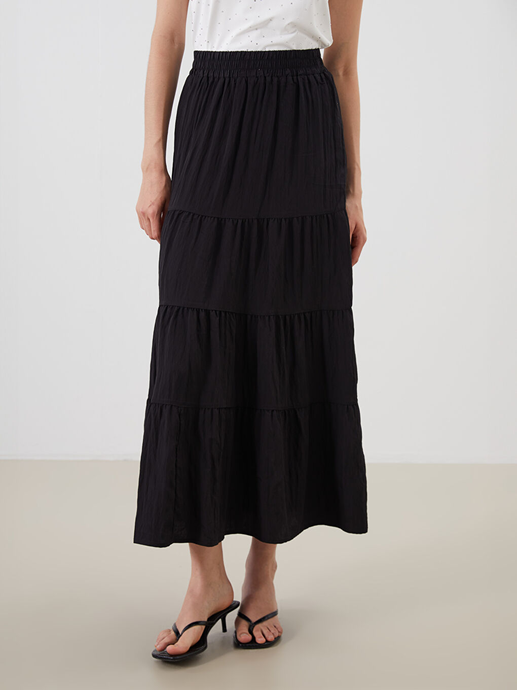 Siyah Beli Lastikli Katkat Pileli Etek-1