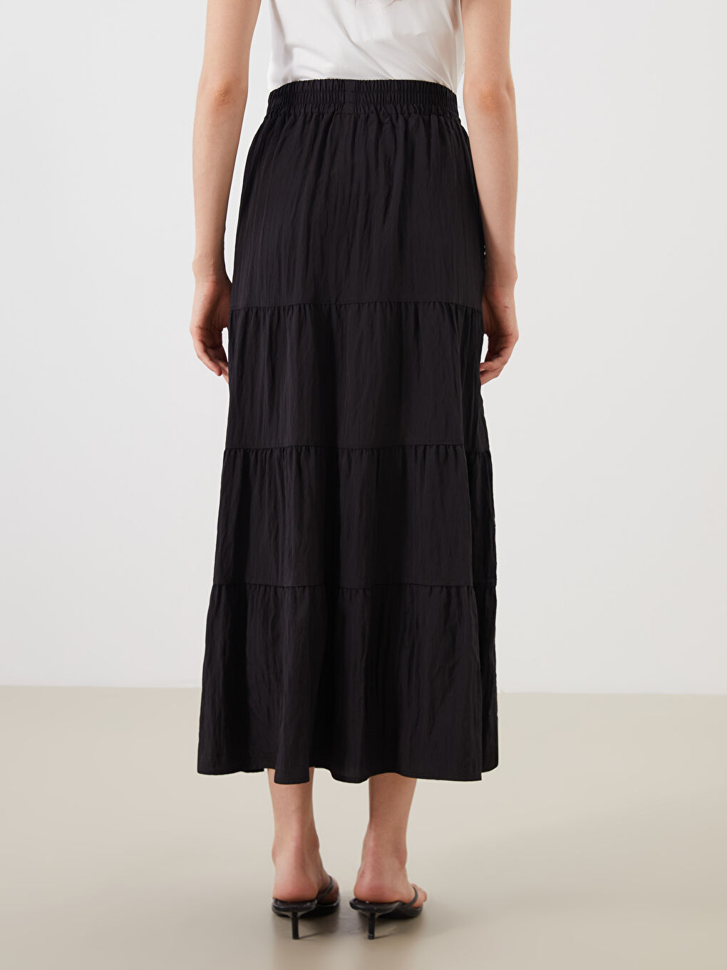 Siyah Beli Lastikli Katkat Pileli Etek-3