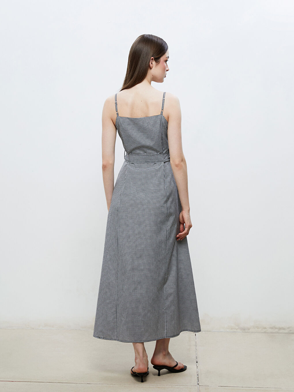 Siyah Kalp Yaka Ekose Askılı A Kesim Elbise-3