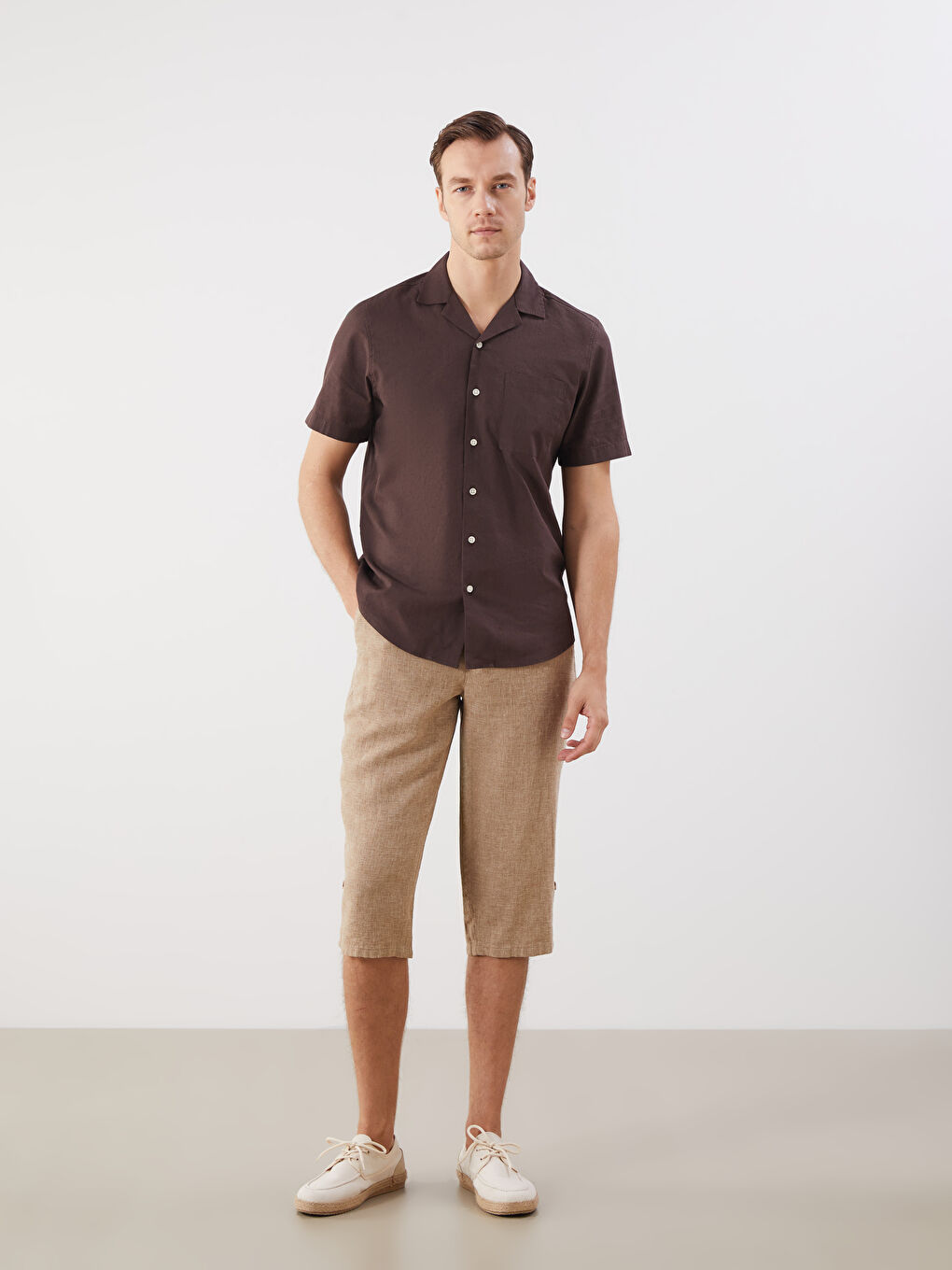 Kahverengi Standart Kalıp Keten Karışımlı Erkek Şort