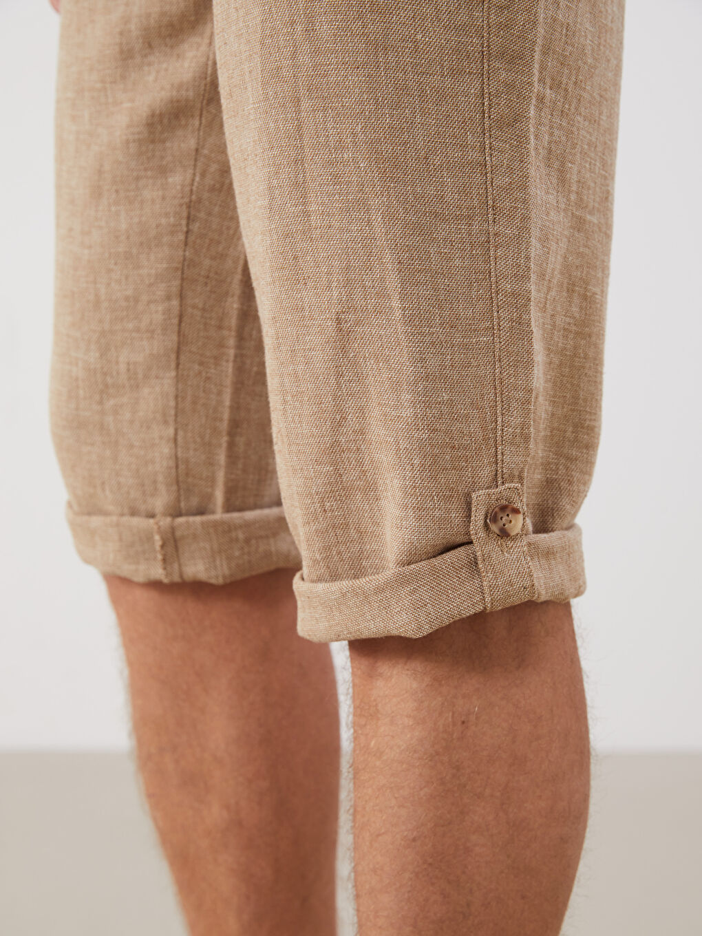 Kahverengi Standart Kalıp Keten Karışımlı Erkek Şort-2