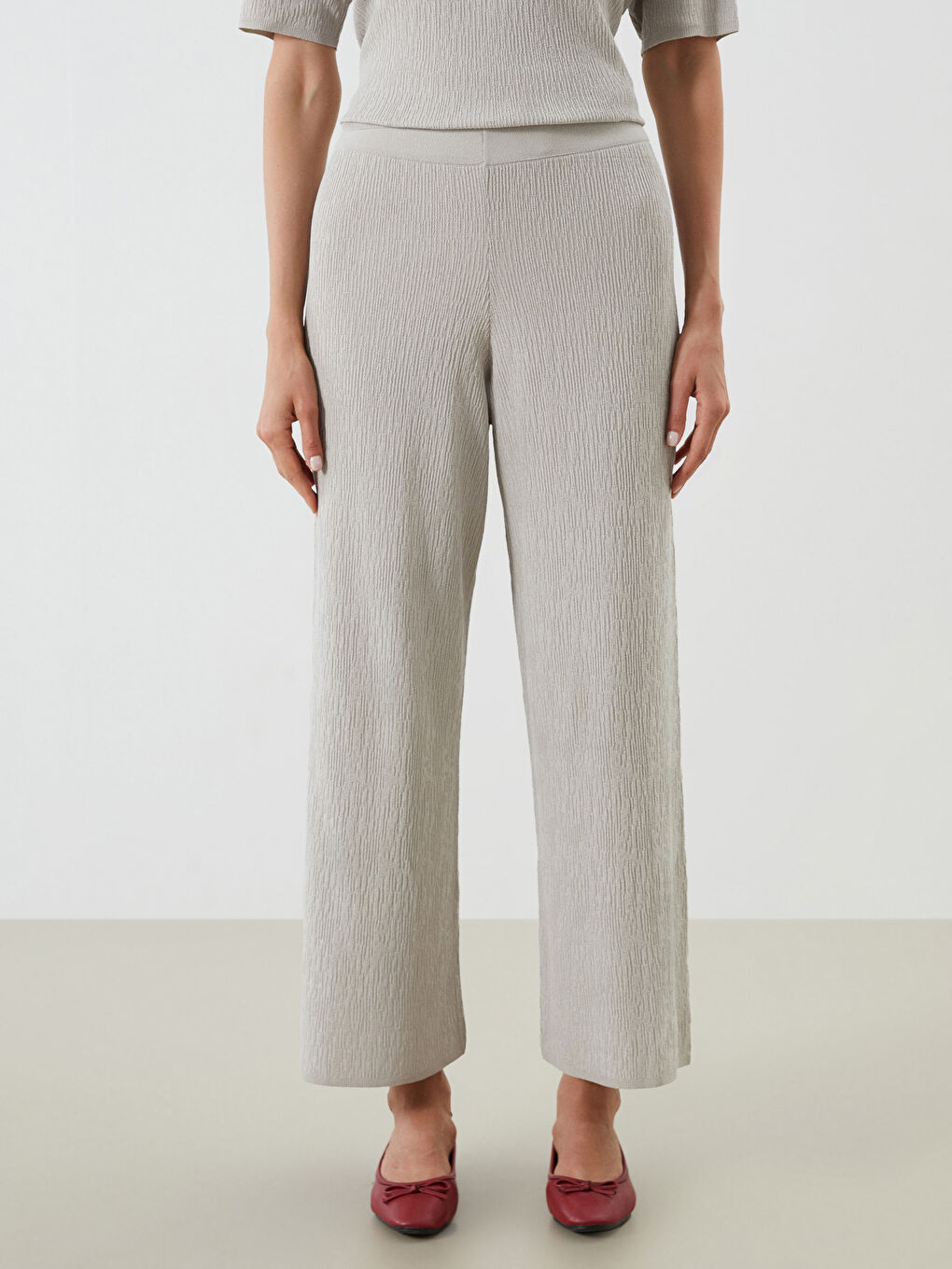 LCWAIKIKI Classic Elasticated Waist Textured Women's Knitwear Trousers -S5QV84Z8-1DU