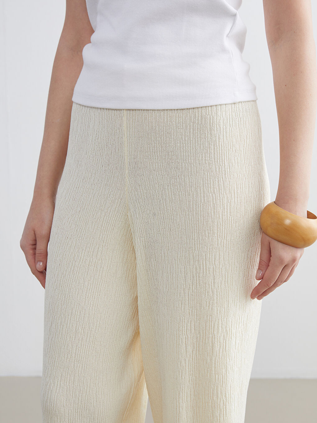 LCWAIKIKI Classic Elasticated Waist Textured Women's Knitwear Trousers -S5QV84Z8-ETY