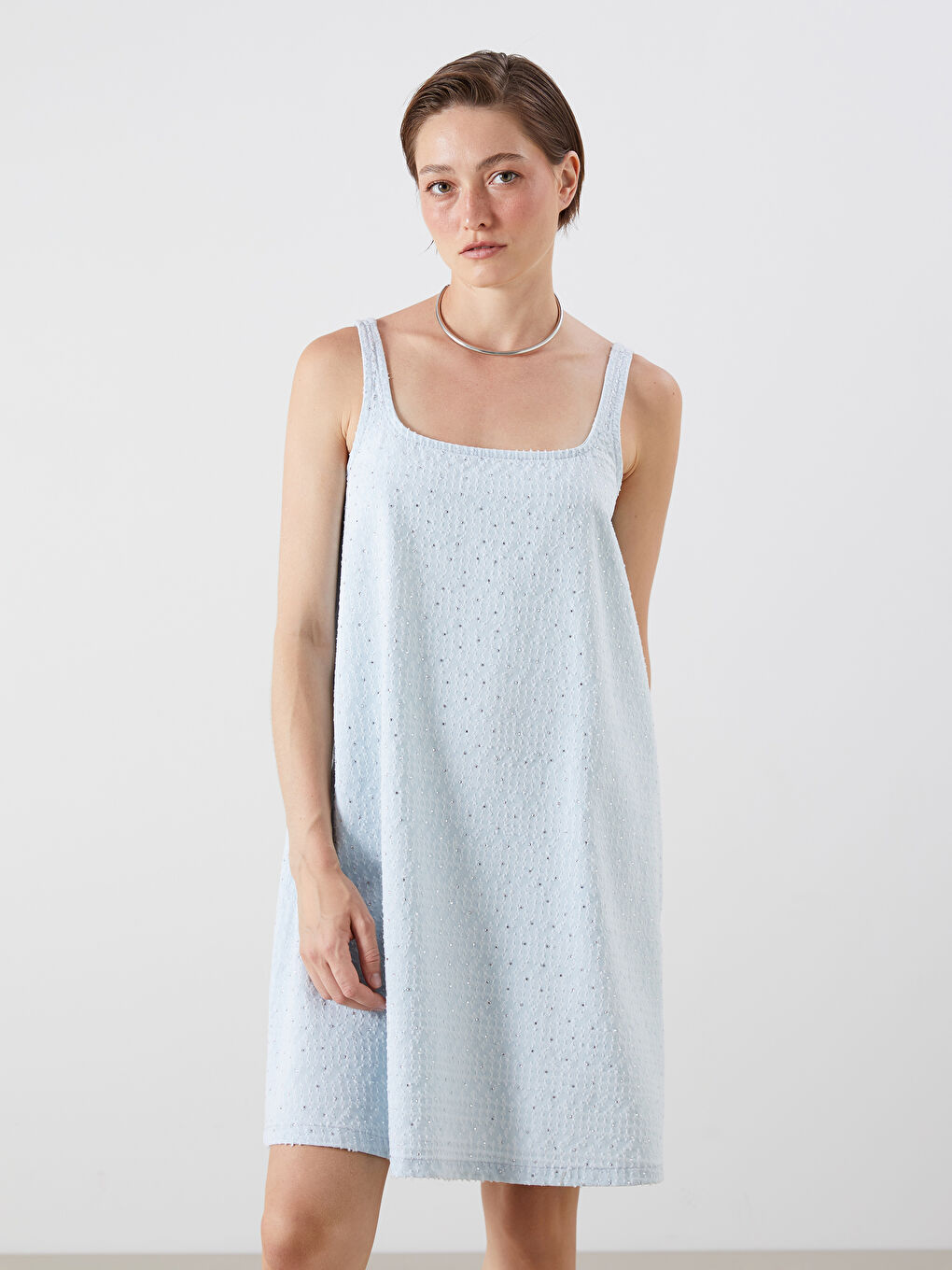 İndigo Kare Yaka Taşlı Askılı A Kesim Mini Jean Elbise-1