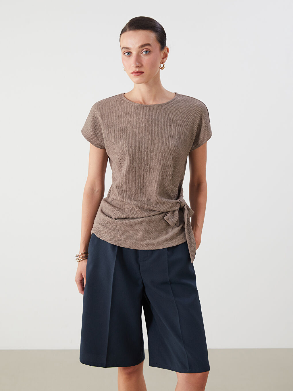 Kahverengi Bisiklet Yaka Dokulu Fiyonklu Bluz