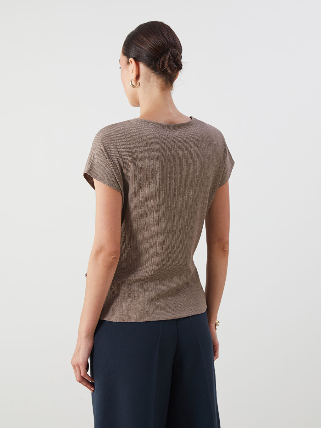 Kahverengi Bisiklet Yaka Dokulu Fiyonklu Bluz-3