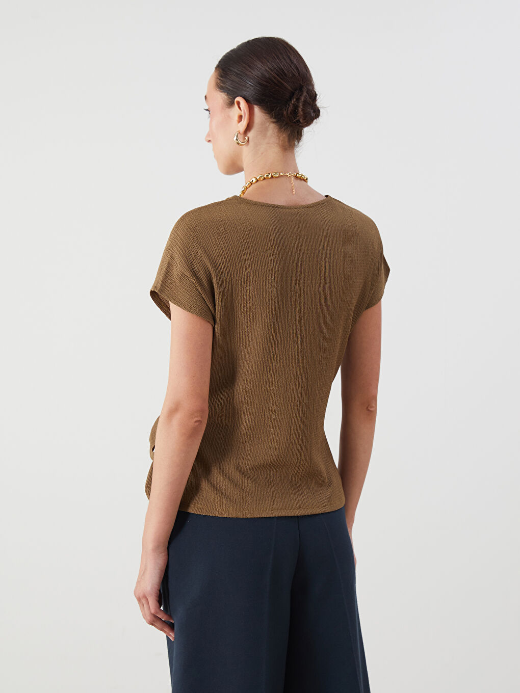 Haki Bisiklet Yaka Dokulu Fiyonklu Bluz-3