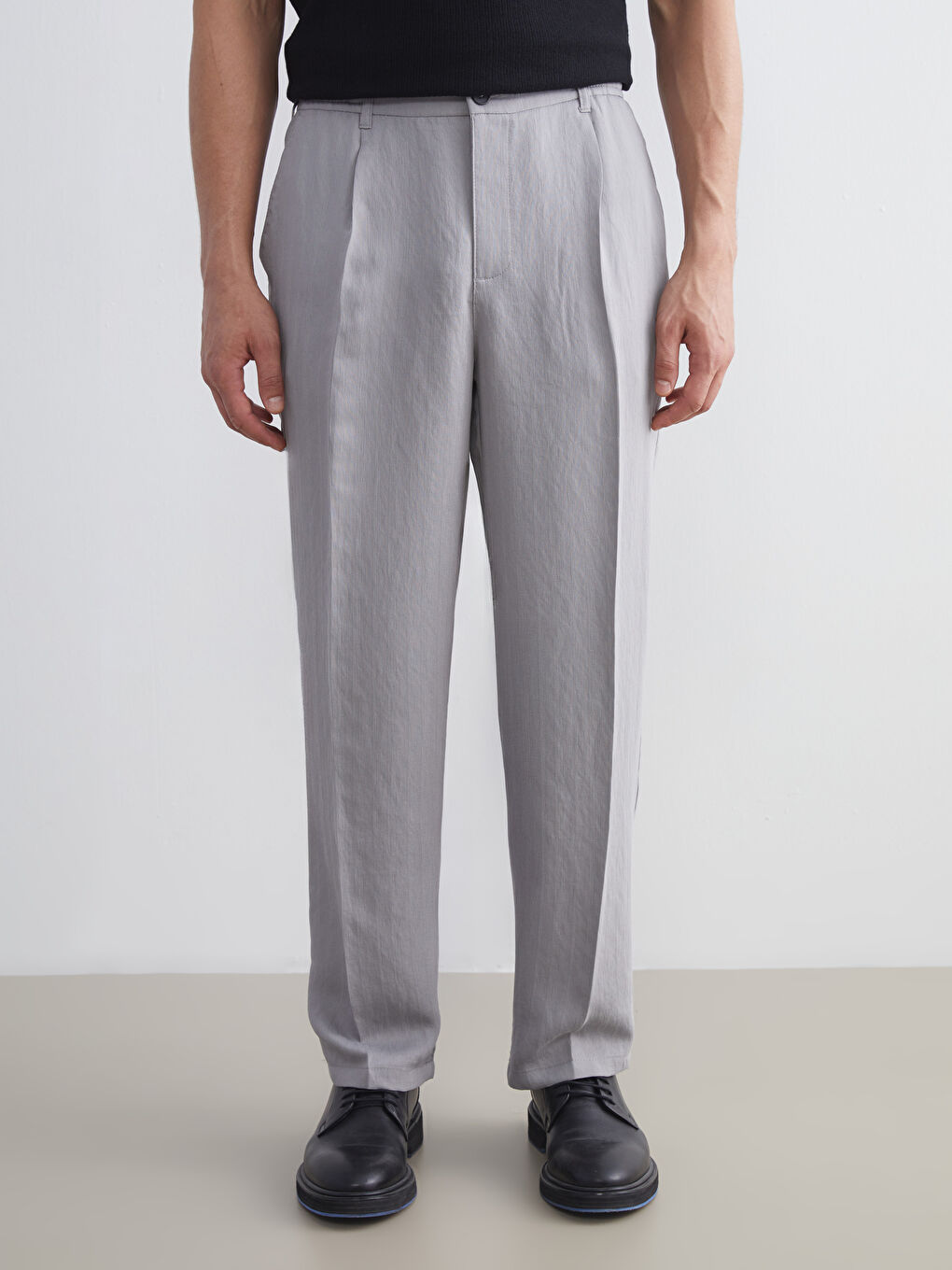 Gri Rahat Kalıp Viskon Erkek Pantolon-1