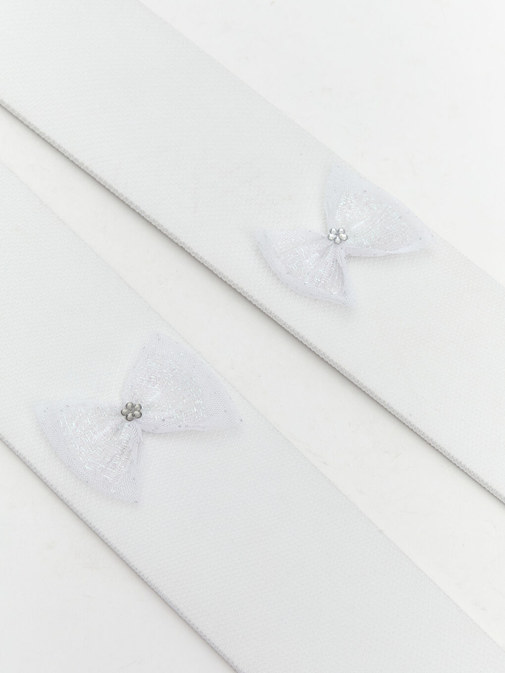 Beyaz Fiyonk Detaylı Kız Çocuk Külotlu Çorap ve Taç-1