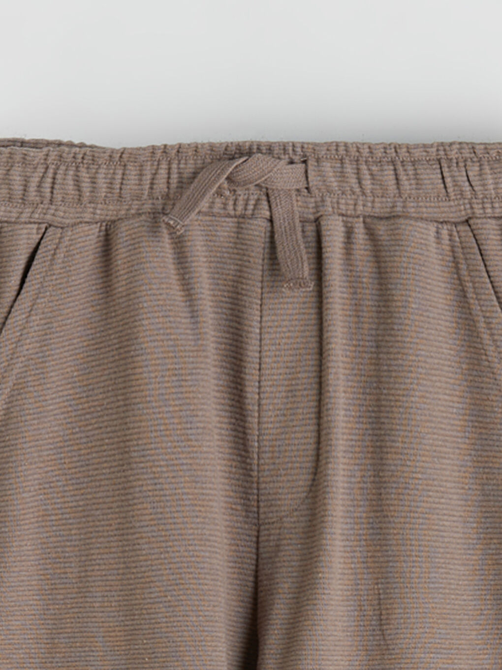 Elasticated Waist Textured Boys' Shorts-1