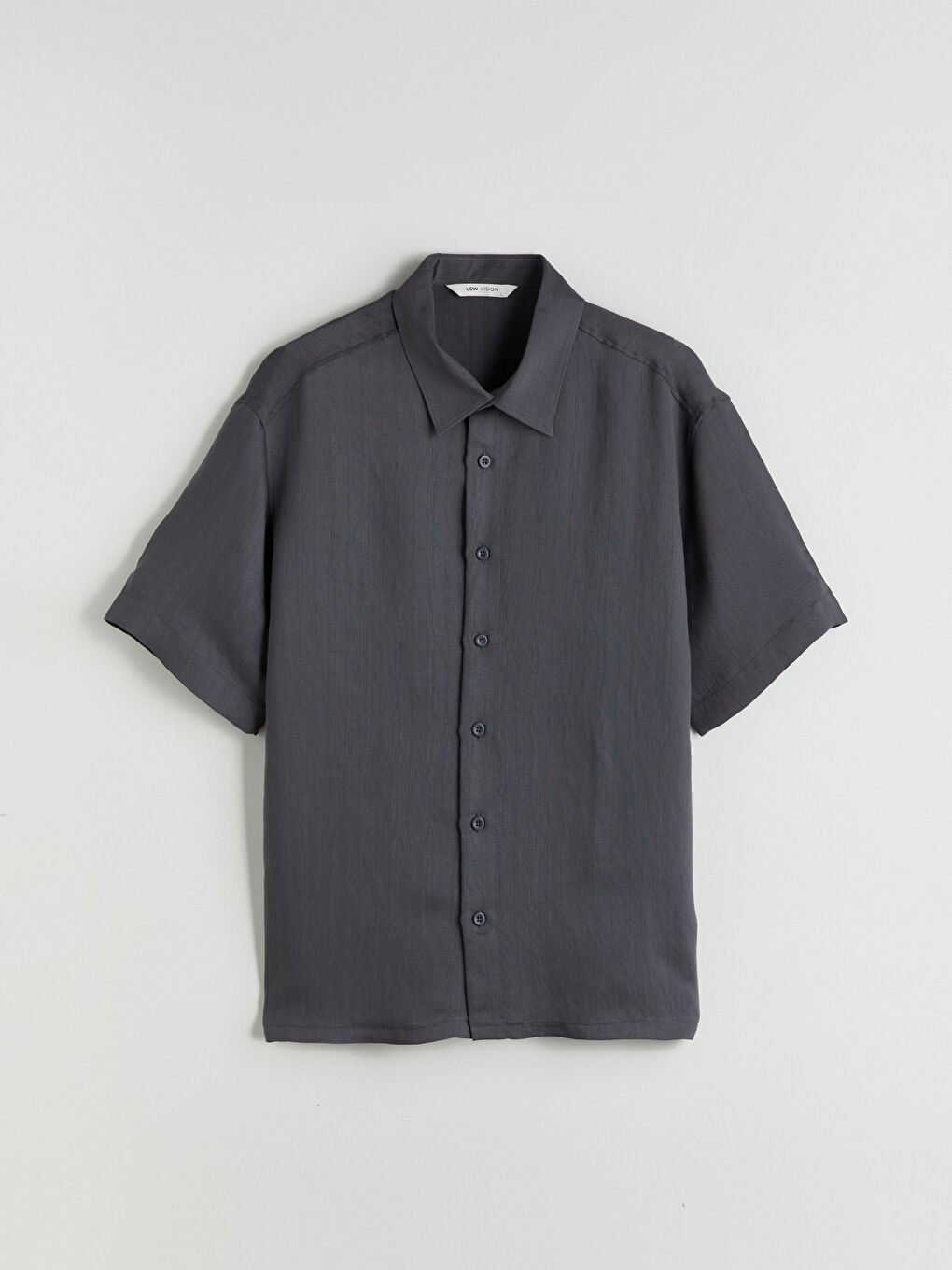 Gri Rahat Kalıp Kısa Kollu Armürlü Erkek Gömlek-4