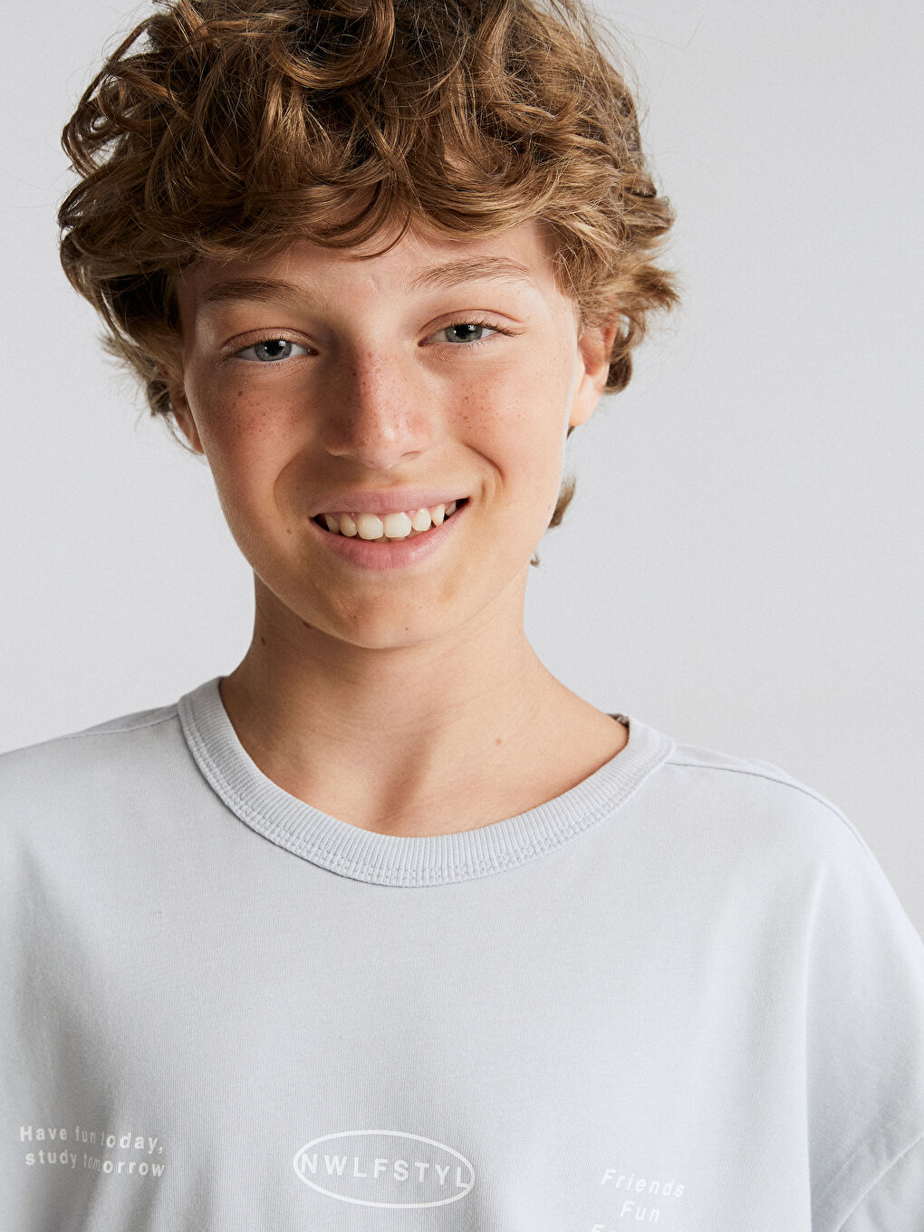 LCW Kids Crew Neck Boys' T-Shirt and Shorts -S5R108Z4-G7J