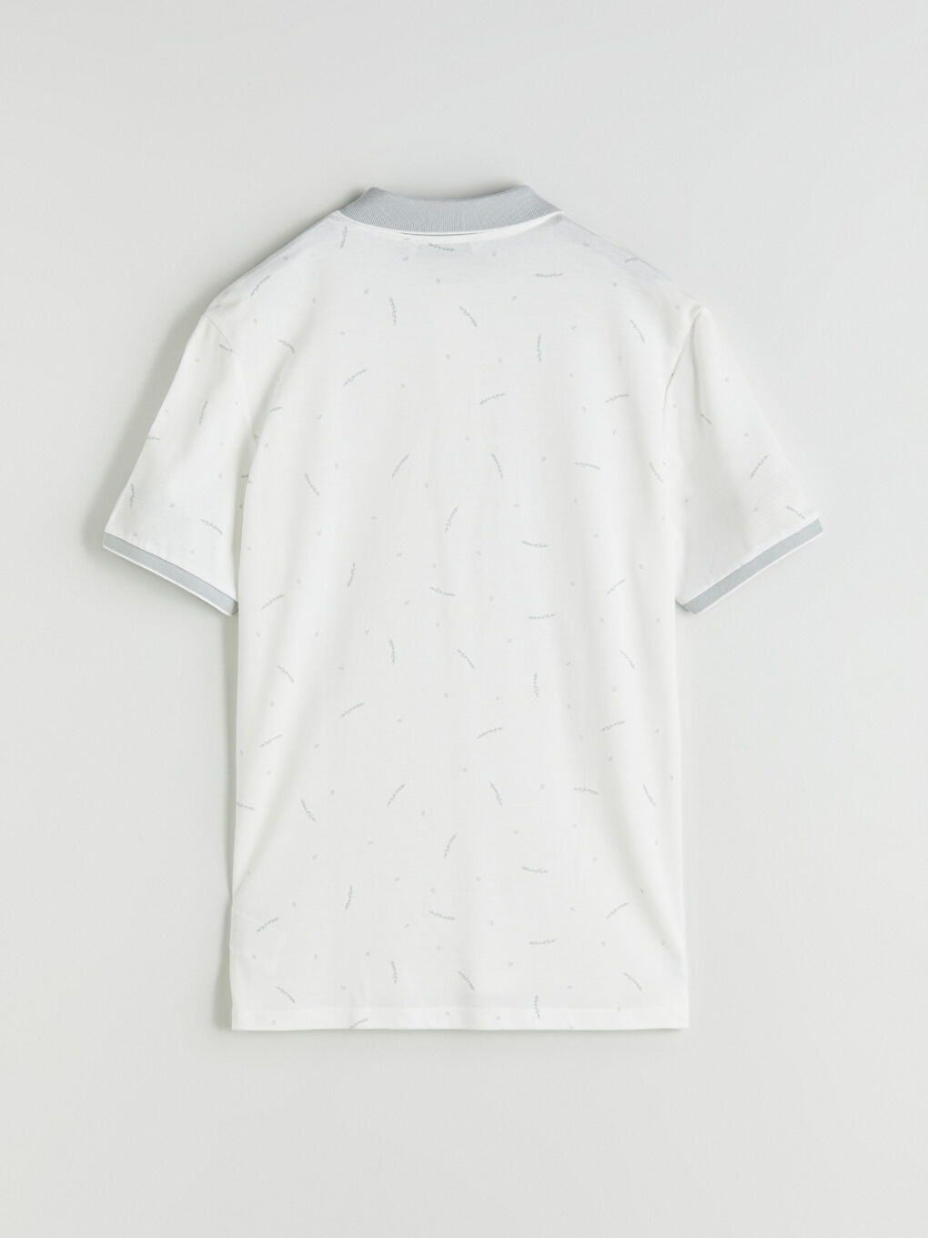 Beyaz Polo Yaka Desenli Pike Erkek Tişört-1