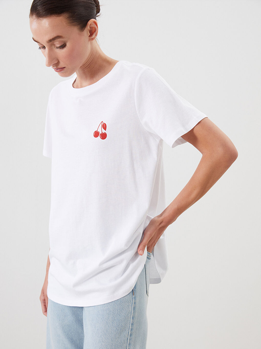 T-shirt pour Femmes à Imprimé Cerises avec Col Rond