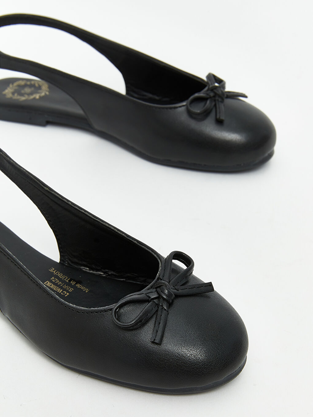 Siyah Fiyonk Detaylı Kız Çocuk Babet-2