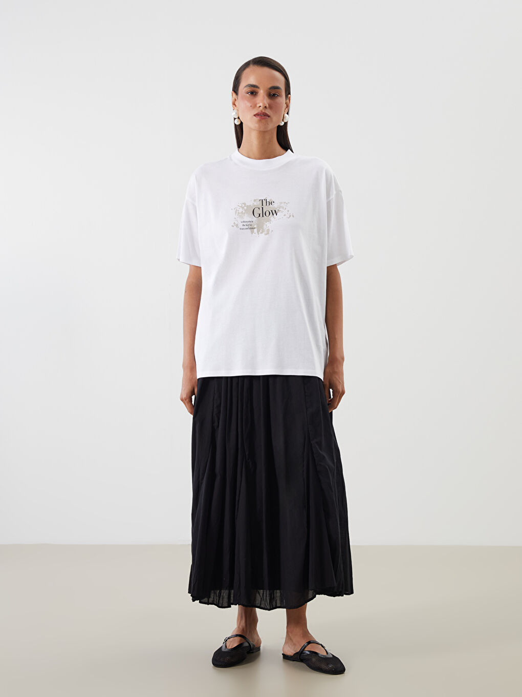 تي شيرت نسائي مطبوع برقبة دائرية-1