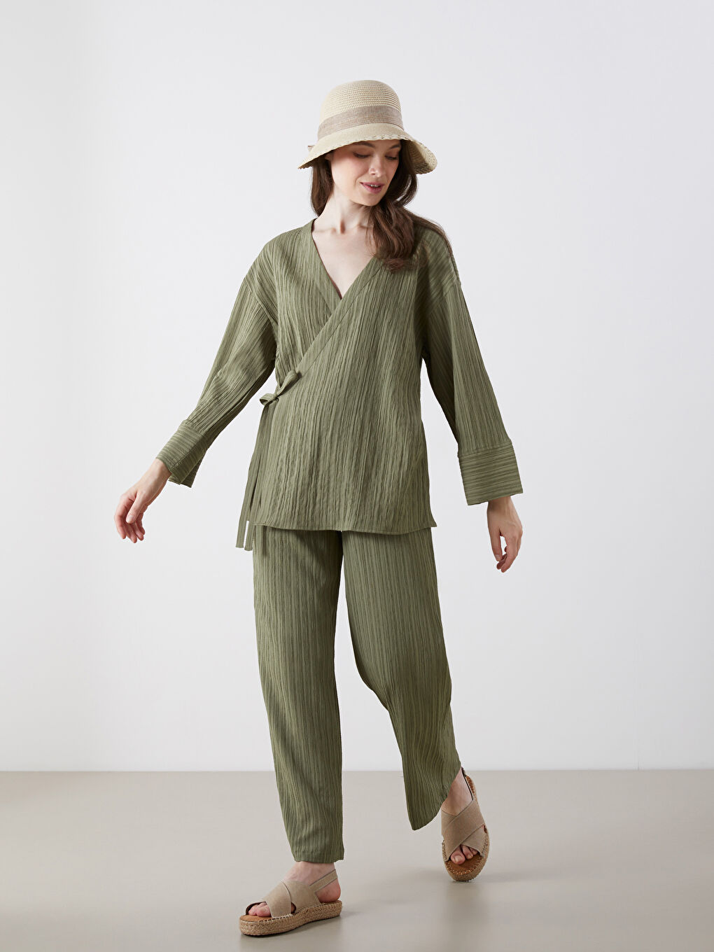 Haki Kruvaze Yaka Dokulu Kadın Kimono-1