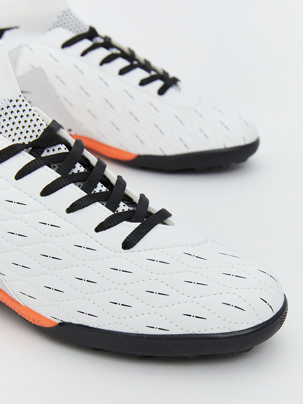 Beyaz Desenli Erkek Çocuk Halı Saha Ayakkabısı-2