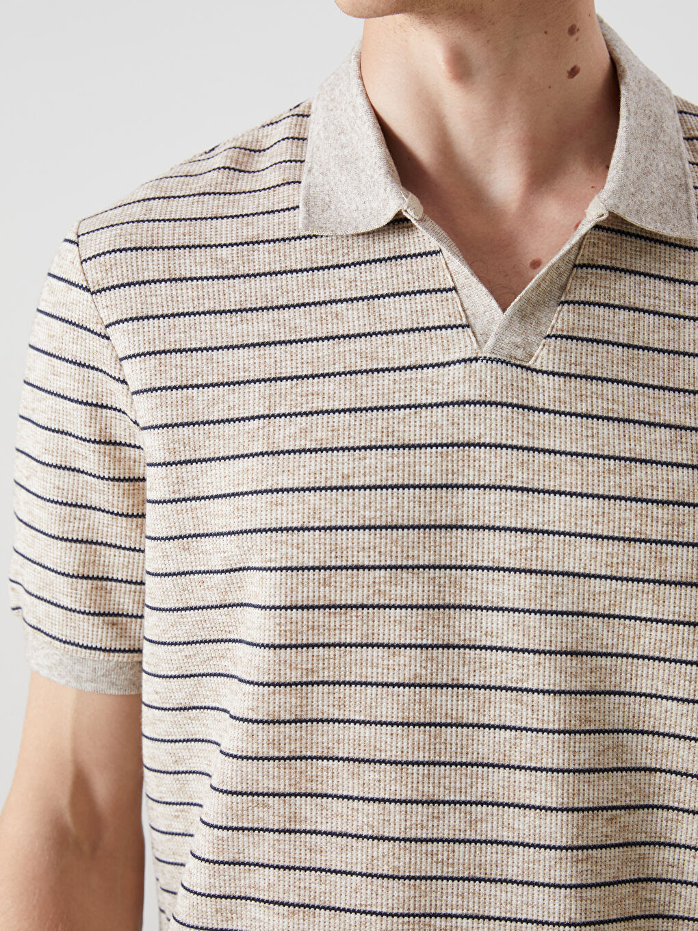 SOUTHBLUE Polo Neck Striped Men's T-Shirt -S5R336Z8-DS3