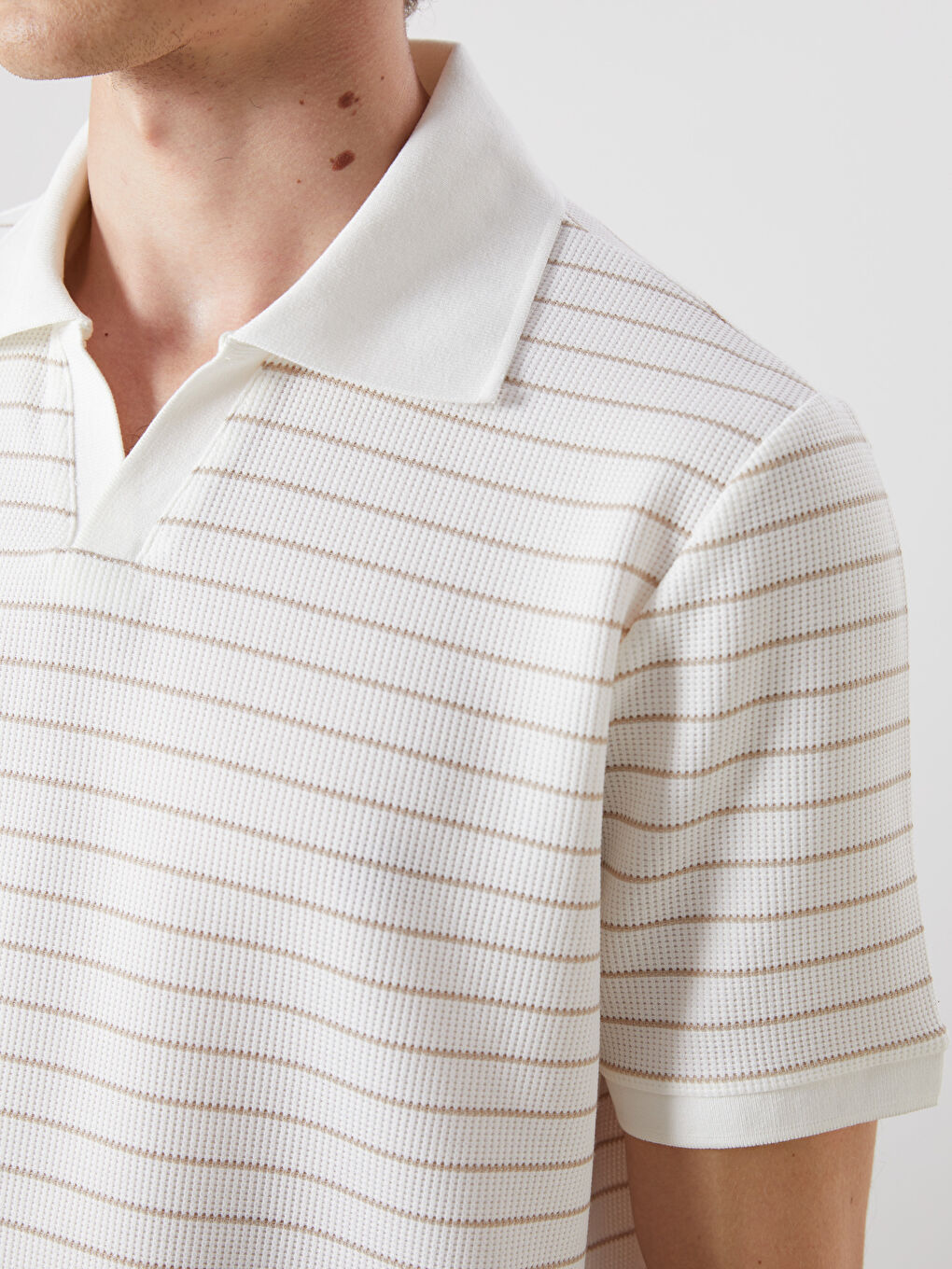 SOUTHBLUE Polo Neck Striped Men's T-Shirt -S5R336Z8-ELZ