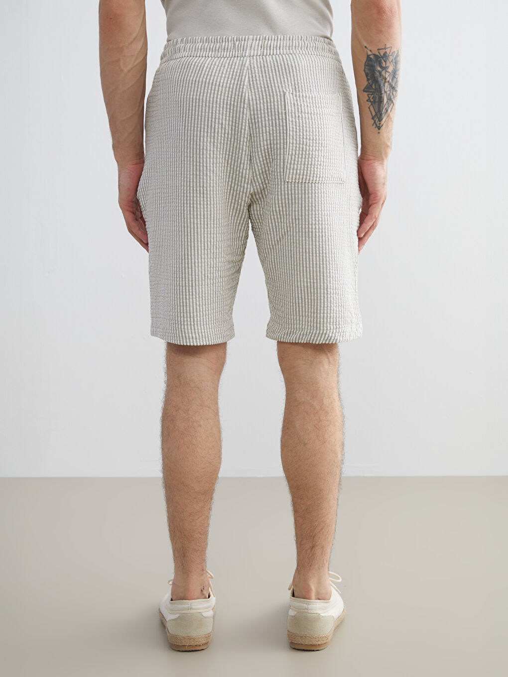 Ekru Standart Kalıp Armürlü Erkek Şort-3