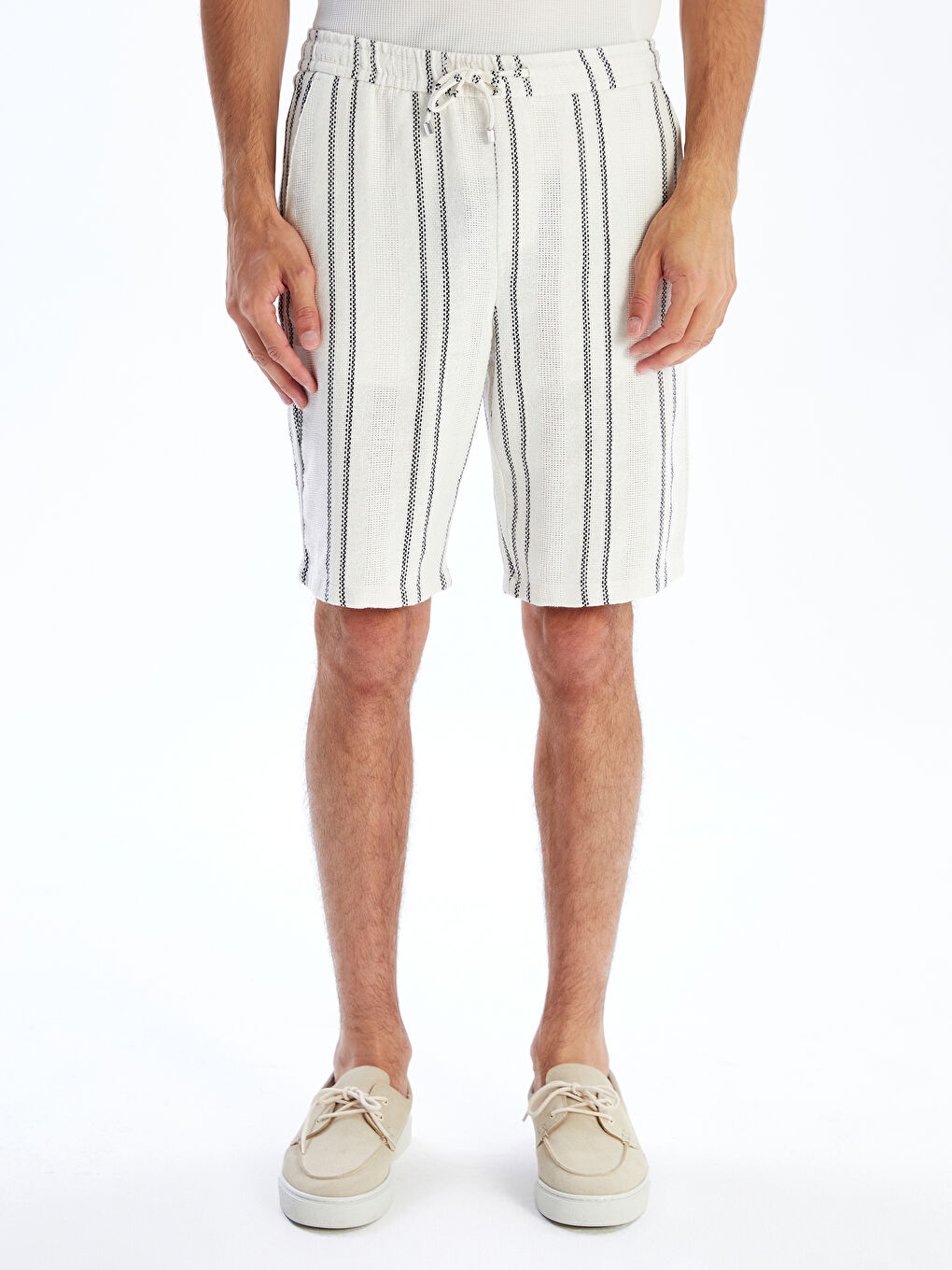 Ekru Standart Kalıp Çizgili Erkek Şort-3