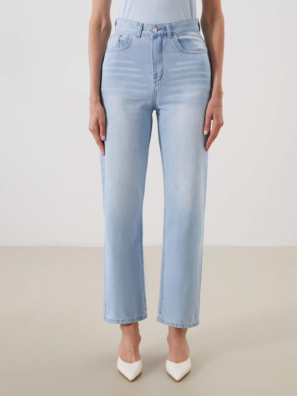 جينز واسع للسيدات-1