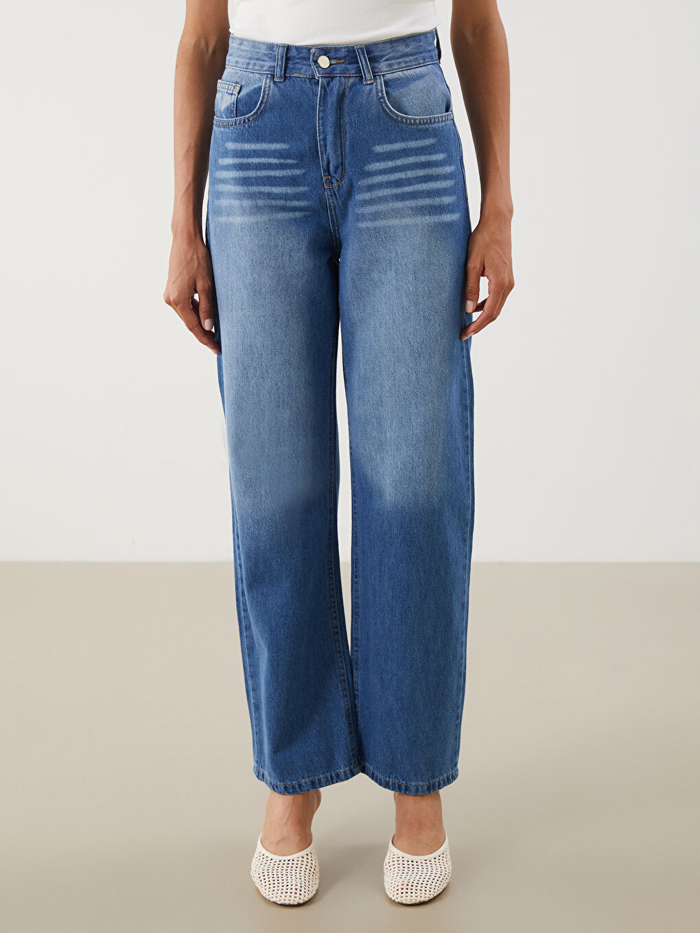 جينز واسع للسيدات-1