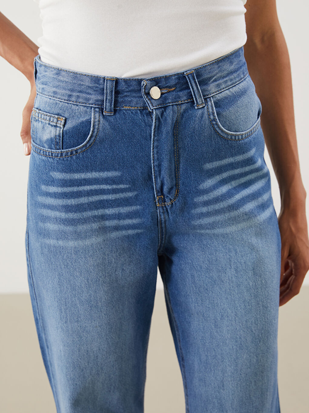 جينز واسع للسيدات-2